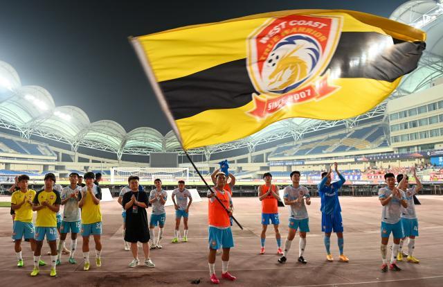 开云体育下载-青岛西海岸正式向中超发起冲击 剩余比赛争取不败