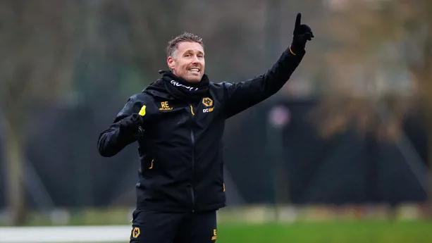 开云体育app-狼队主帅：曼城各个位置都有世界级球员，但每支球队都有弱点